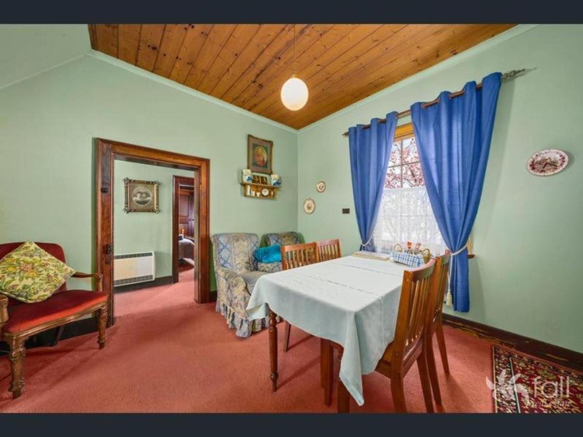 Sorell Barracks Экстерьер фото